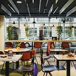 Moxy Bastille Hotel 3*