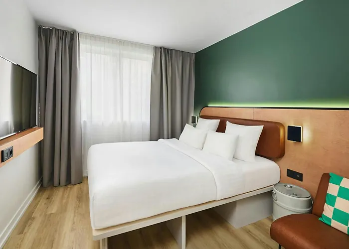 Moxy Bastille Hotel