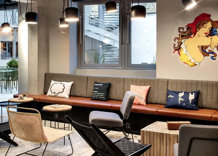 Hotel Moxy Bastille 3*