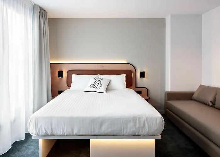 Moxy Bastille Hotel Paris