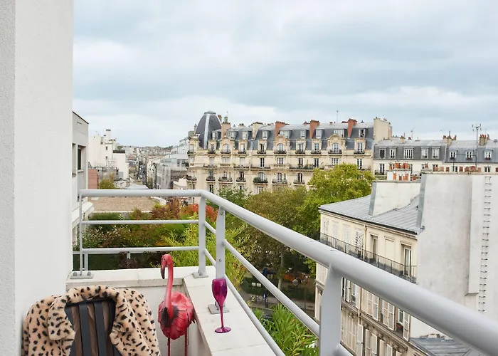 Moxy Bastille Hotel 3*