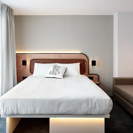 Moxy Bastille 3* Paryż