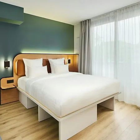 Moxy Bastille Hotel