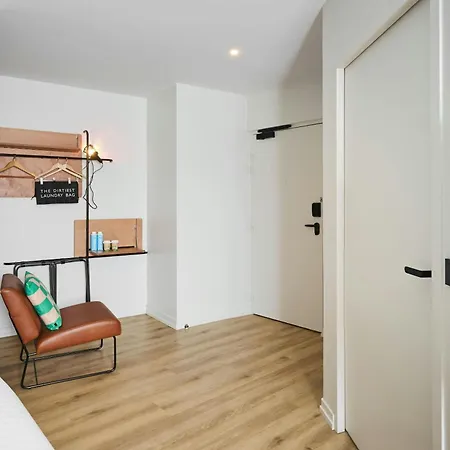 Moxy Bastille Hotel