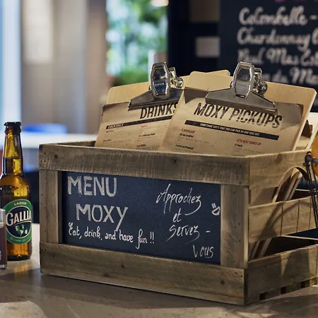 Hotel Moxy Bastille 3*