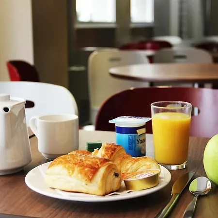 Hotel Moxy Bastille 3*