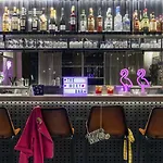 Moxy Bastille 3*