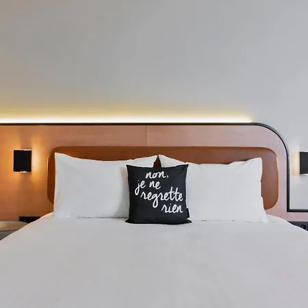 Moxy Bastille Hotel