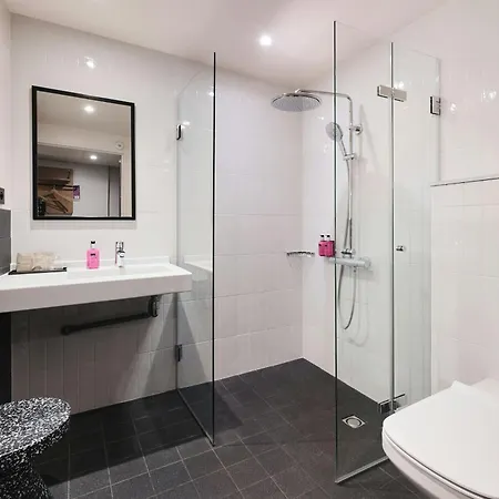 Hotel Moxy Bastille 3*