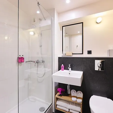 Moxy Bastille Hotel París