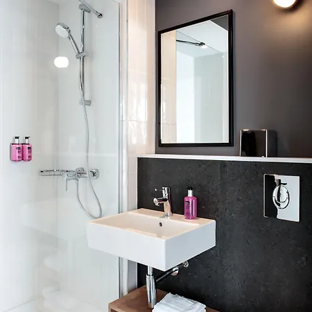 Moxy Bastille Hotel Parijs