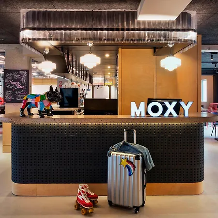 Moxy Bastille Parijs