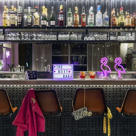 Moxy Bastille 3*