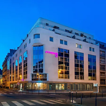 Otel Moxy Bastille 3*