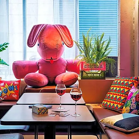 Moxy Bastille