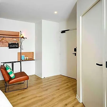 Hotel Moxy Bastille 3*