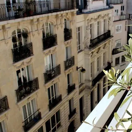 Moxy Bastille 3* Париж