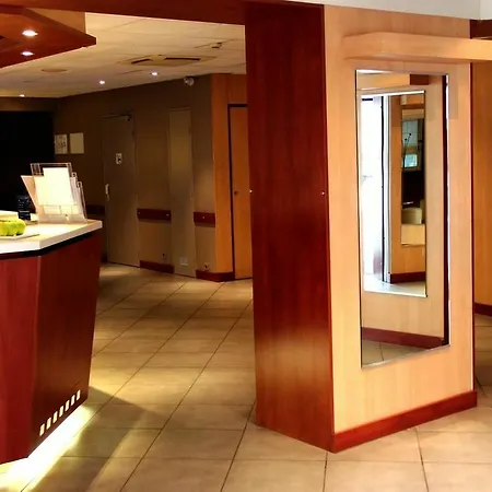 Moxy Bastille 3*