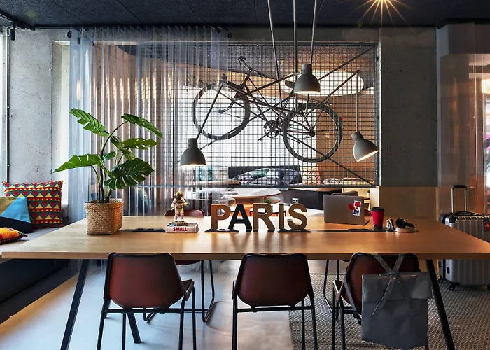 Hotel Moxy Bastille 3*