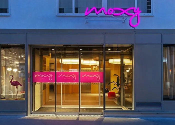 Moxy Bastille 3*