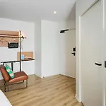 Moxy Bastille Szálloda