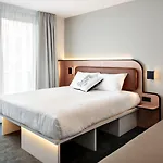 Moxy Bastille 3* Párizs