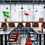 Moxy Bastille Szálloda 3*