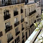 Moxy Bastille 3* Párizs
