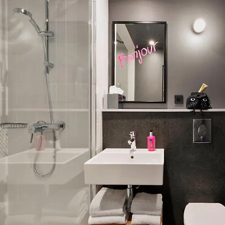Moxy Bastille